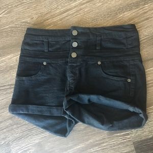 WOMEN'S BLACK HIGH WAISTED STRETCHY SHORTS